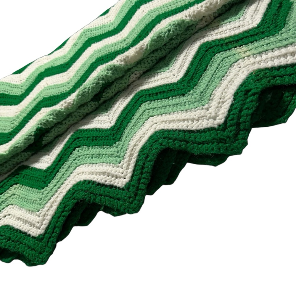 Handmade Crochet Afghan Throw Blanket - Green / White Zig Zag - 60” x 92” (Full)